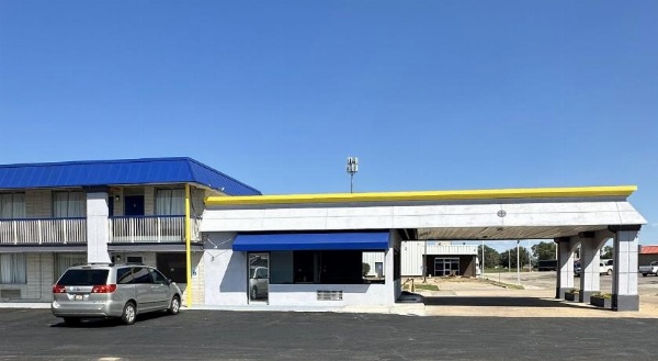 Days Inn by Wyndham Salina South image 24