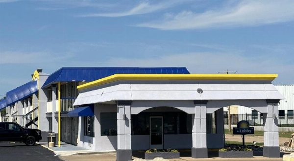 Days Inn by Wyndham Salina South image 8